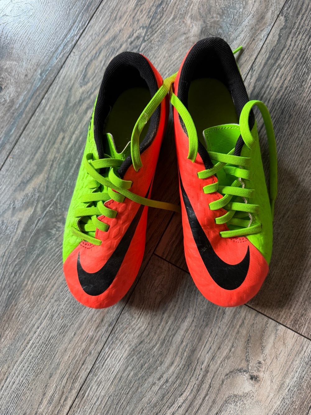 Nike hyper venom Kids' Soccer Cleats in Neon yellow and Bright Orange